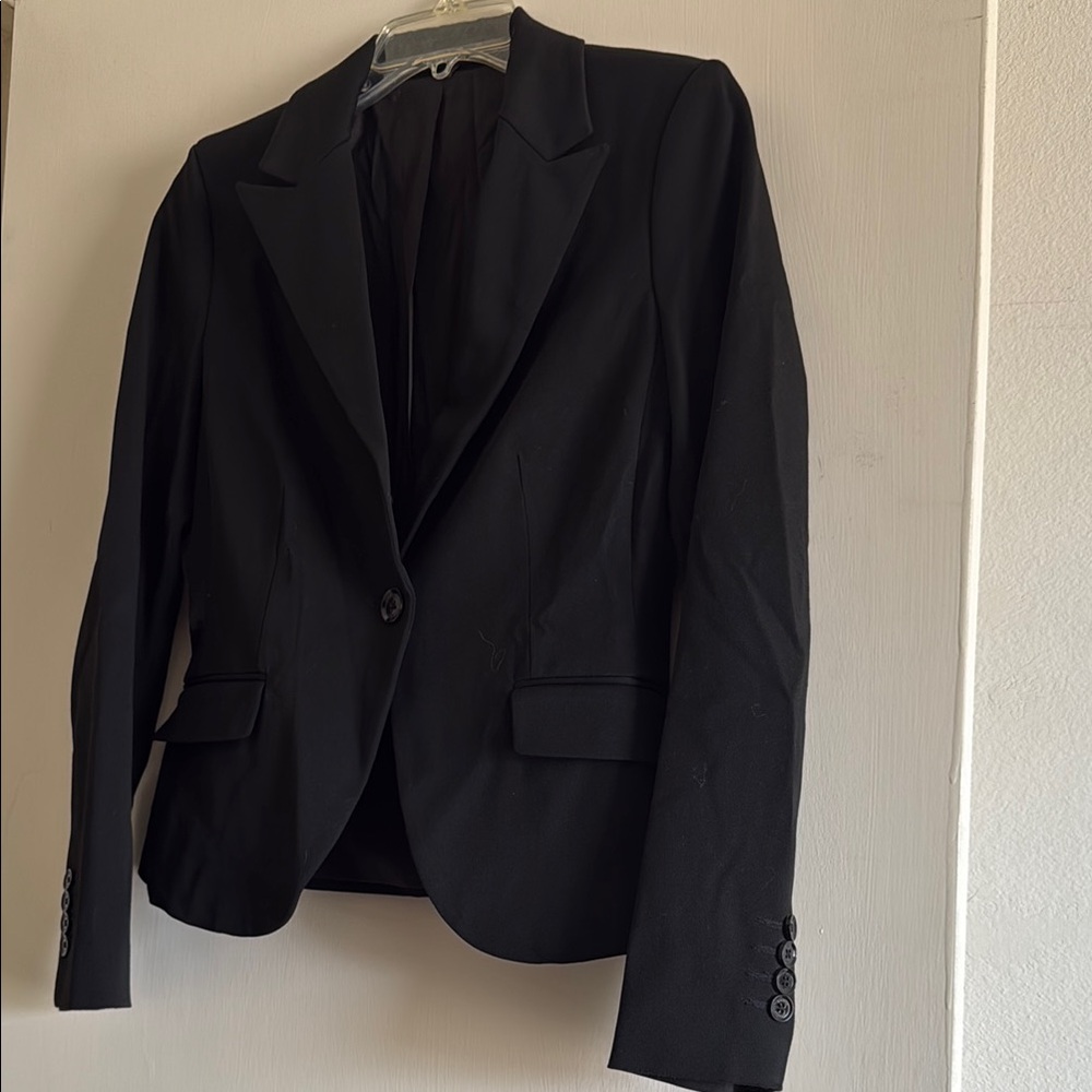 Express - Size 6 - Classic Black Women's Blazer
